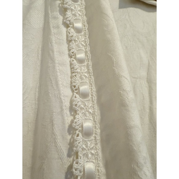 Victoria's Secret Cream Robe - Picture 2 of 9